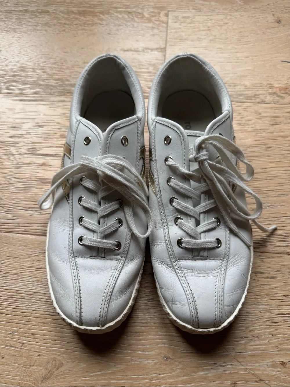 Reform Classic White Leather sneakers sz 10 women’s Price Firm!